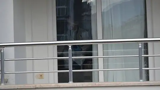 10 yıllık eşini bıçakla öldürdü