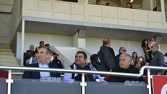 ŞİMŞEKLER EVİNDE PUAN ALAMADI