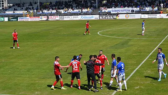 ŞİMŞEKLER EVİNDE PUAN ALAMADI