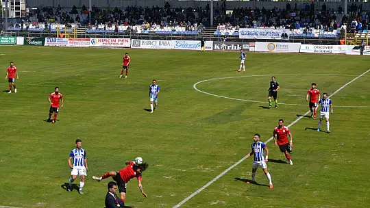 ŞİMŞEKLER EVİNDE PUAN ALAMADI