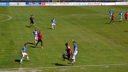 ŞİMŞEKLER EVİNDE PUAN ALAMADI