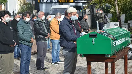 İzmir'de Eski Eşi Tarafından Öldürülen Fulya Öztürk, Fethiye'de Toprağa Verildi
