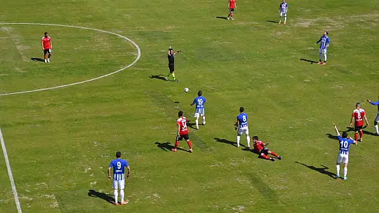 ŞİMŞEKLER EVİNDE PUAN ALAMADI