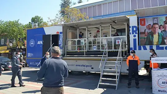 AFAD'ın deprem tırı Fethiye'de