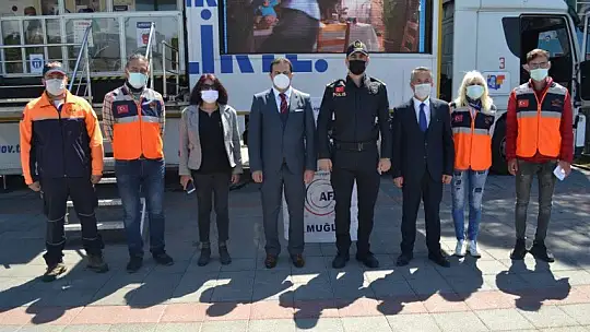 AFAD'ın deprem tırı Fethiye'de