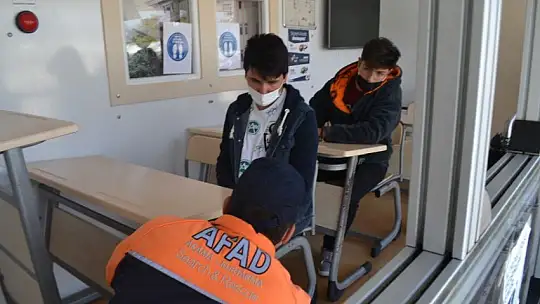 AFAD'ın deprem tırı Fethiye'de