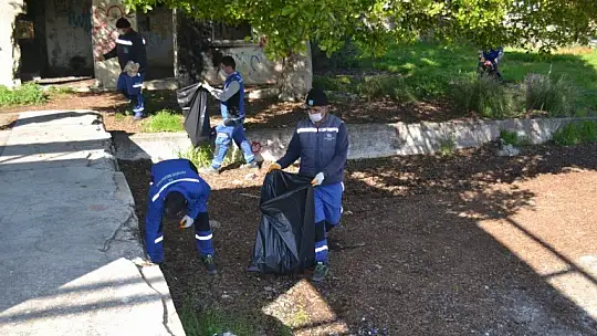 Kısıtlama günlerinde çevre temizliğine devam