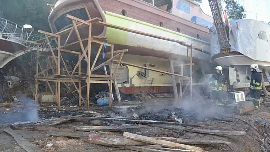 İtfaiye ekipleri kısa sürede söndürdü 