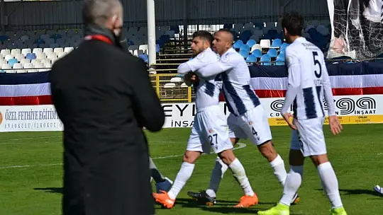 Fethiyespor'da Anıl Gir, krallığa koşuyor