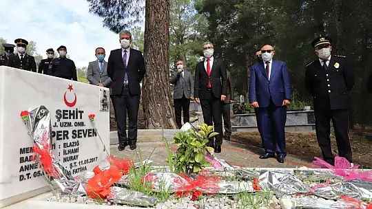 106 yıllık gurur Seydikemer'de de coşkuyla kutlandı