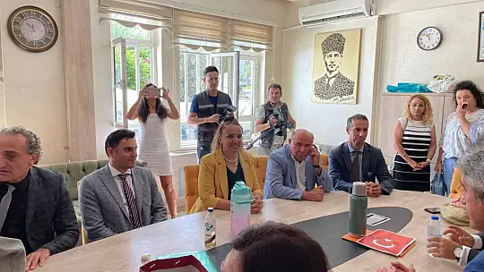 Milletvekili Otgöz, 'Bu CHP, Atatürk'ün Kemiklerini Sızlatıyor'