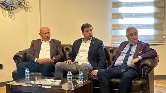 Aday Otgöz, 'Gece Uyumak, Gündüz Durmak Yok!'