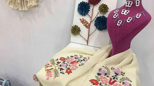 El sanatları sergisi, Halk Eğitimi Merkezi'nde açıldı