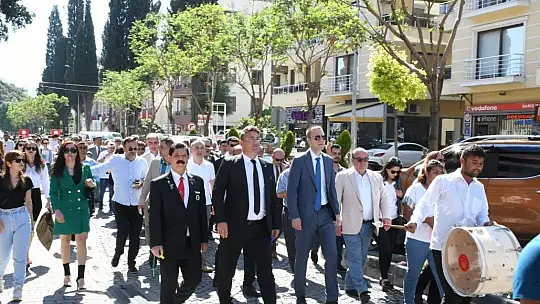 Engelliler performanslarıyla ayakta alkışlandı