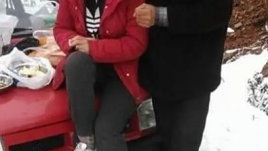 ESKİ KARISINI VE SEVGİLİSİNİ ÖLDÜRDÜ