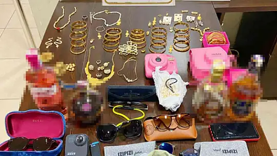 EVİN ALTINI ÜSTÜNE GETİRİP, 1 MİLYONLUK HIRSIZLIK GERÇEKLEŞTİRDİLER