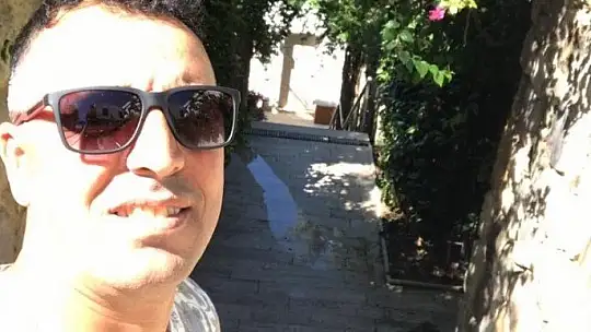Evini basıp tüfekle vurdukları şahsın araçlarını da yakıp kaçtılar
