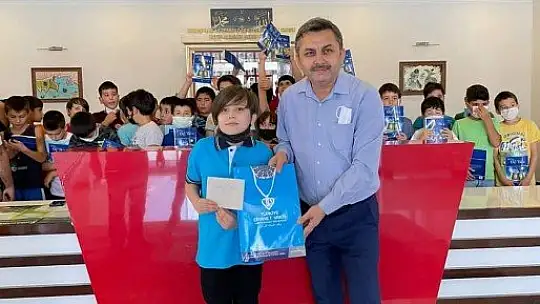 11 Yaşında Hafızlığını Tamamladı