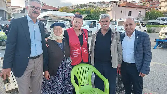 Adaylardan esnaf ve mahalle ziyareti