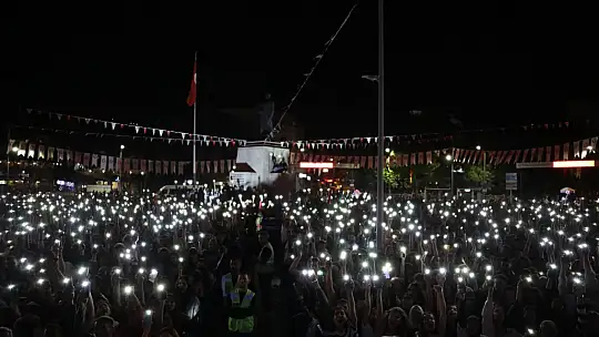 Perdenin Ardındakiler'den Harika Konser