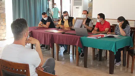 Akmaz Plajı Bartu Turizm de kaldı