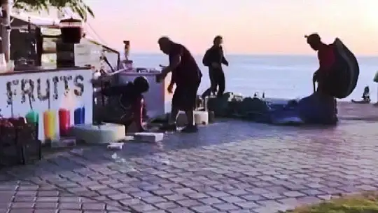 Festivaldeki paraşüt kazaları kameralara yansıdı