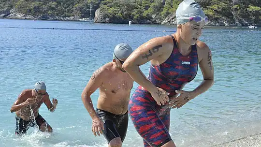 FETHİYE'DE 3. SPOR FESTİVALİ AÇIK SU YÜZME YARIŞI YAPILDI