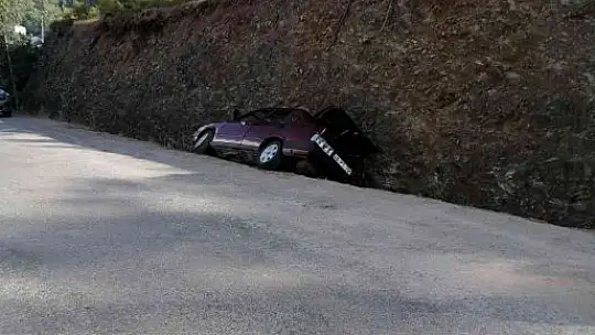 FETHİYE'DE DRİFT YAPARKEN KAZA YAPAN ADAY SÜRÜCÜYE 9 BİN 556 LİRA PARA CEZASI