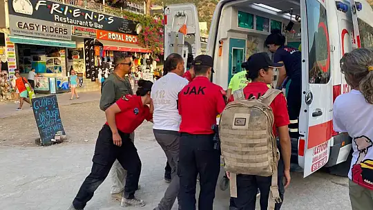 FETHİYE'DE PARAŞÜT KAZASI: 1 YARALI