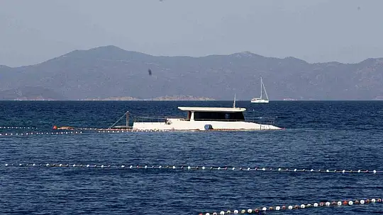 Fethiye'de su alarak batan teknedeki 3 kişi kurtarıldı