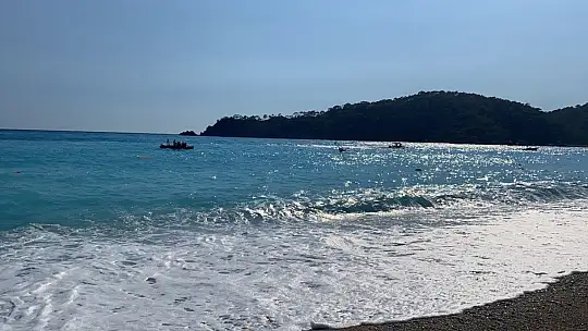 Fethiye'de tur teknesi battı, 1'i çocuk 3 yaralı