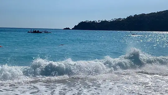 Fethiye'de tur teknesi battı, 1'i çocuk 3 yaralı