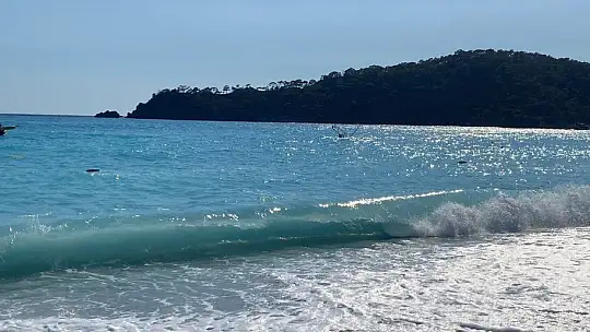 Fethiye'de tur teknesi battı, 1'i çocuk 3 yaralı