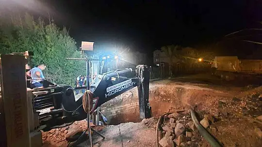 Fethiye'deki arızaya MUSKİ'nin müdahalesi devam ediyor