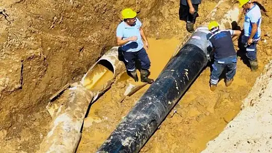 Fethiye'deki arızaya MUSKİ'nin müdahalesi devam ediyor