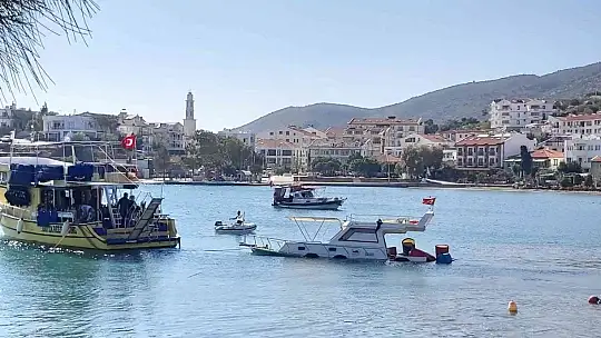Fırtına nedeniyle batan lüks tekne 5 gün süren çalışmalar neticesinde kıyıya çekildi