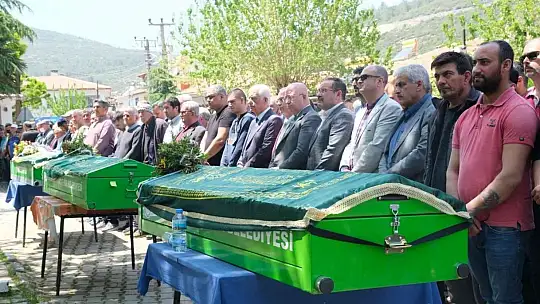 Foseptik çukurunda hayatını kaybeden ikisi kardeş, 4 kişi toprağa verildi
