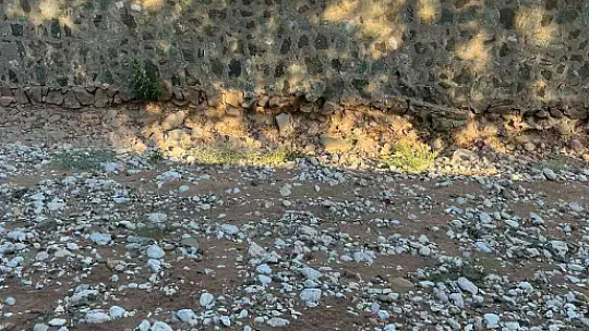 GEÇTİĞİMİZ KIŞ SELİN VURDUĞU İÇMELER MAHALLESİ SAKİNLERİ DERE YATAKLARI TEMİZLENSİN İSTİYOR