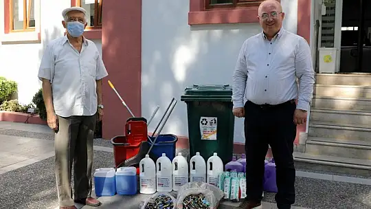 Geri dönüşüm ödülleri sahiplerini buldu