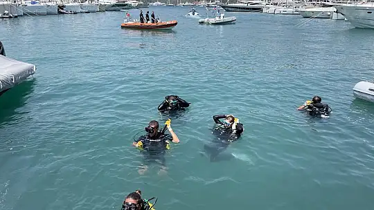 Göcek'te deniz dibi temizliği yapıldı