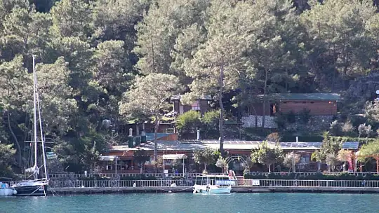 Göcek'te koylardaki kaçak yapılaşma yerinde incelendi
