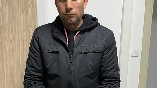 GÖÇMEN KAÇAKÇILIĞINA 3 GÖZALTI