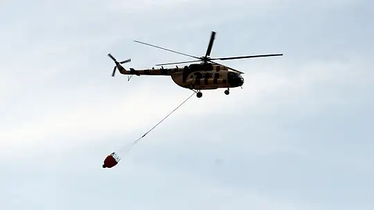 Hava araçlarının yüzlerce sortisine karşılık rüzgarın yön değiştirmesi alevleri artırdı