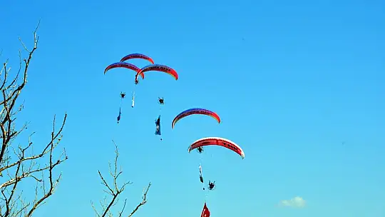 THK paramotorları Fethiye semalarında