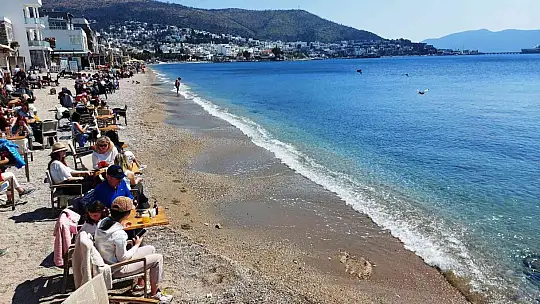 Hava sıcaklığı 25 dereceye ulaştı, sahiller doldu taştı