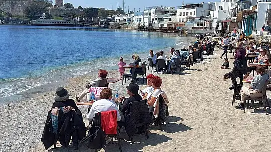 Hava sıcaklığı 25 dereceye ulaştı, sahiller doldu taştı