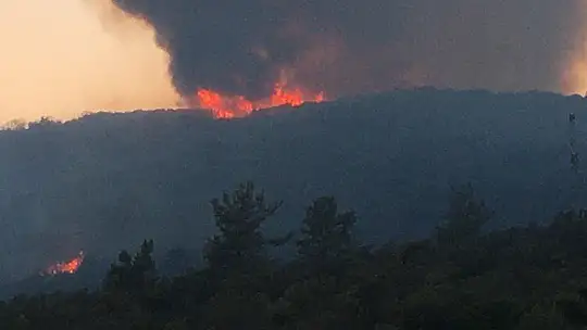 Herkes seferber oldu ama Kıyıkışlacık'ta alevler yeniden yükseldi