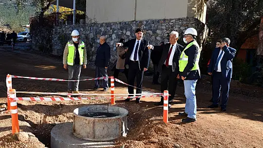 Karaca, 'Cumhuriyet Tarihinin En Büyük Yatırımlarını Yapıyoruz'