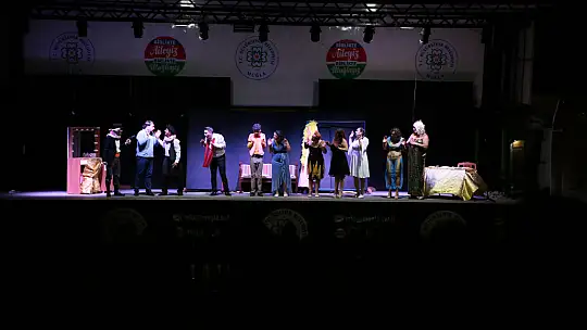 Hisseli Harikalar Kumpanyası İzleyici İle Buluştu