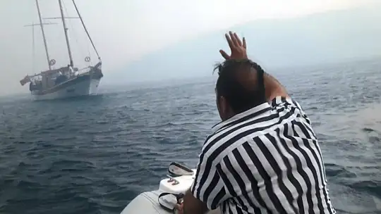 İHA ekibi yangında mahsur kaldı